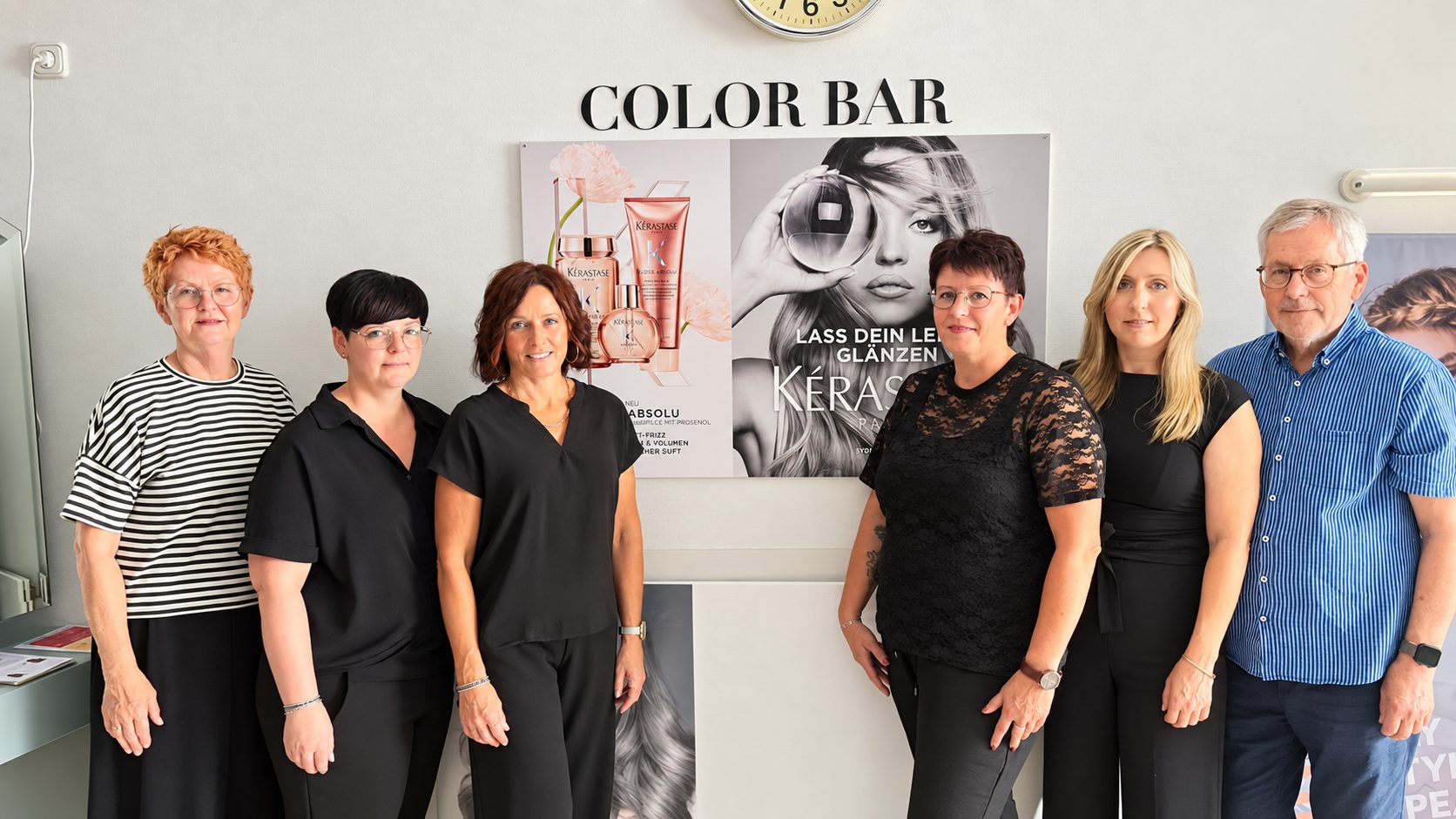 Das Team von Friseur Rappert an der Color Bar